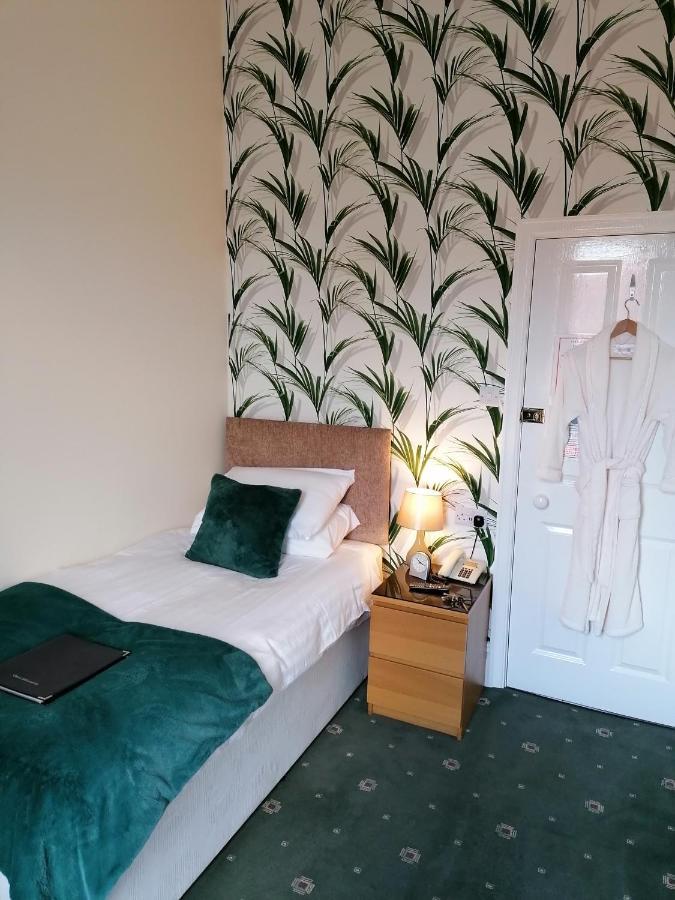 Edendale House Bed & Breakfast Саутпорт Стая снимка