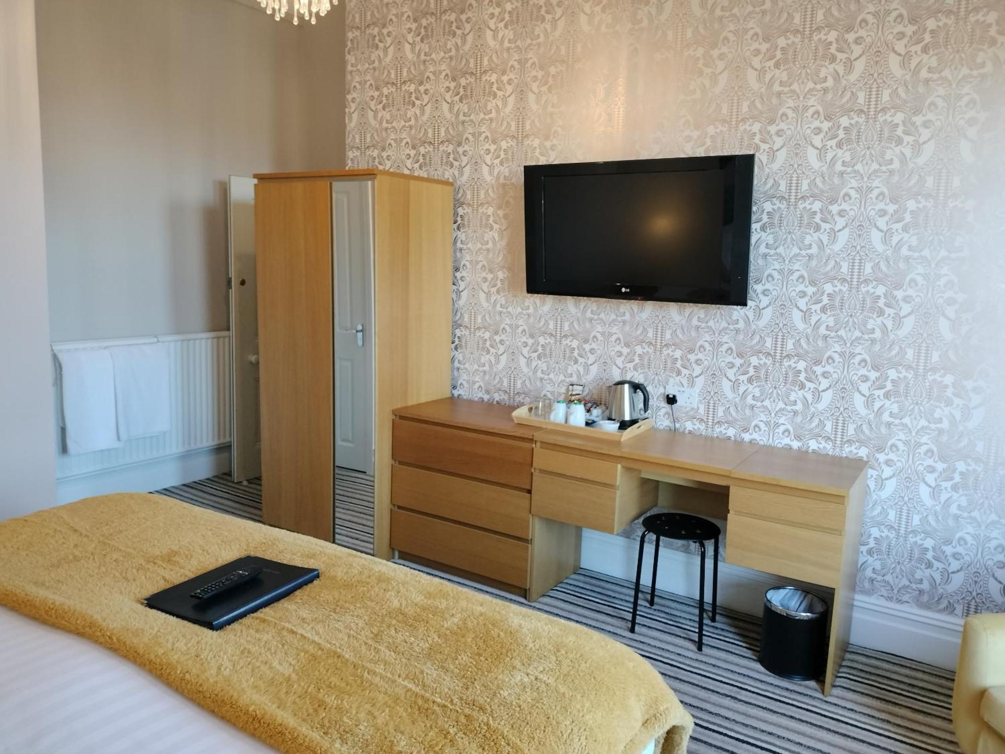 Edendale House Bed & Breakfast Саутпорт Стая снимка