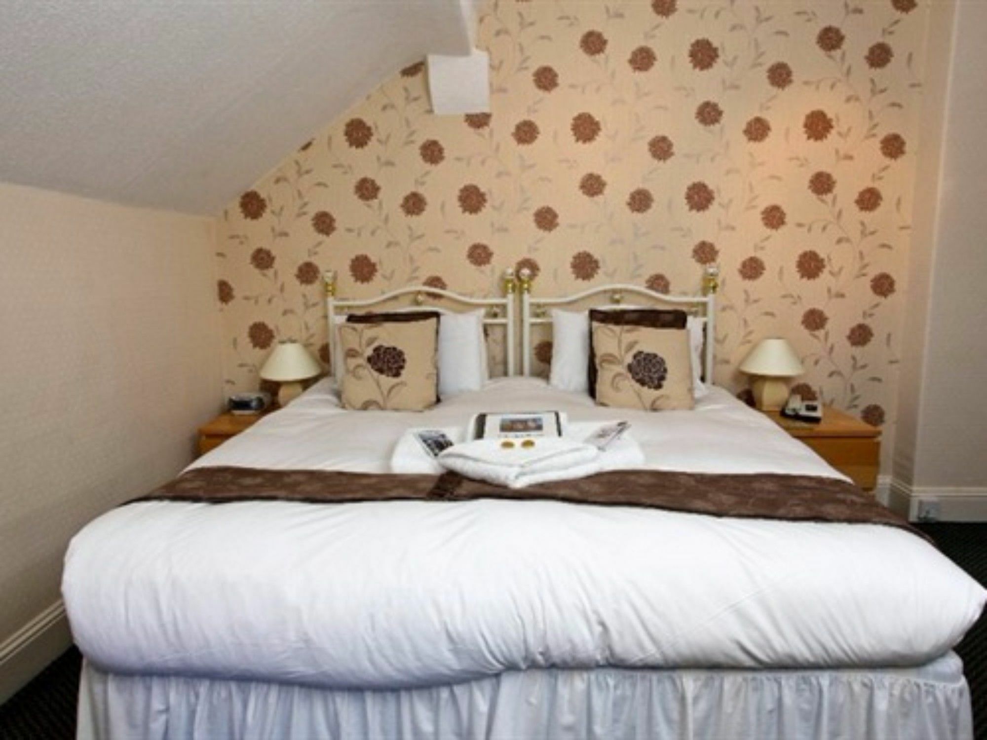 Edendale House Bed & Breakfast Саутпорт Екстериор снимка