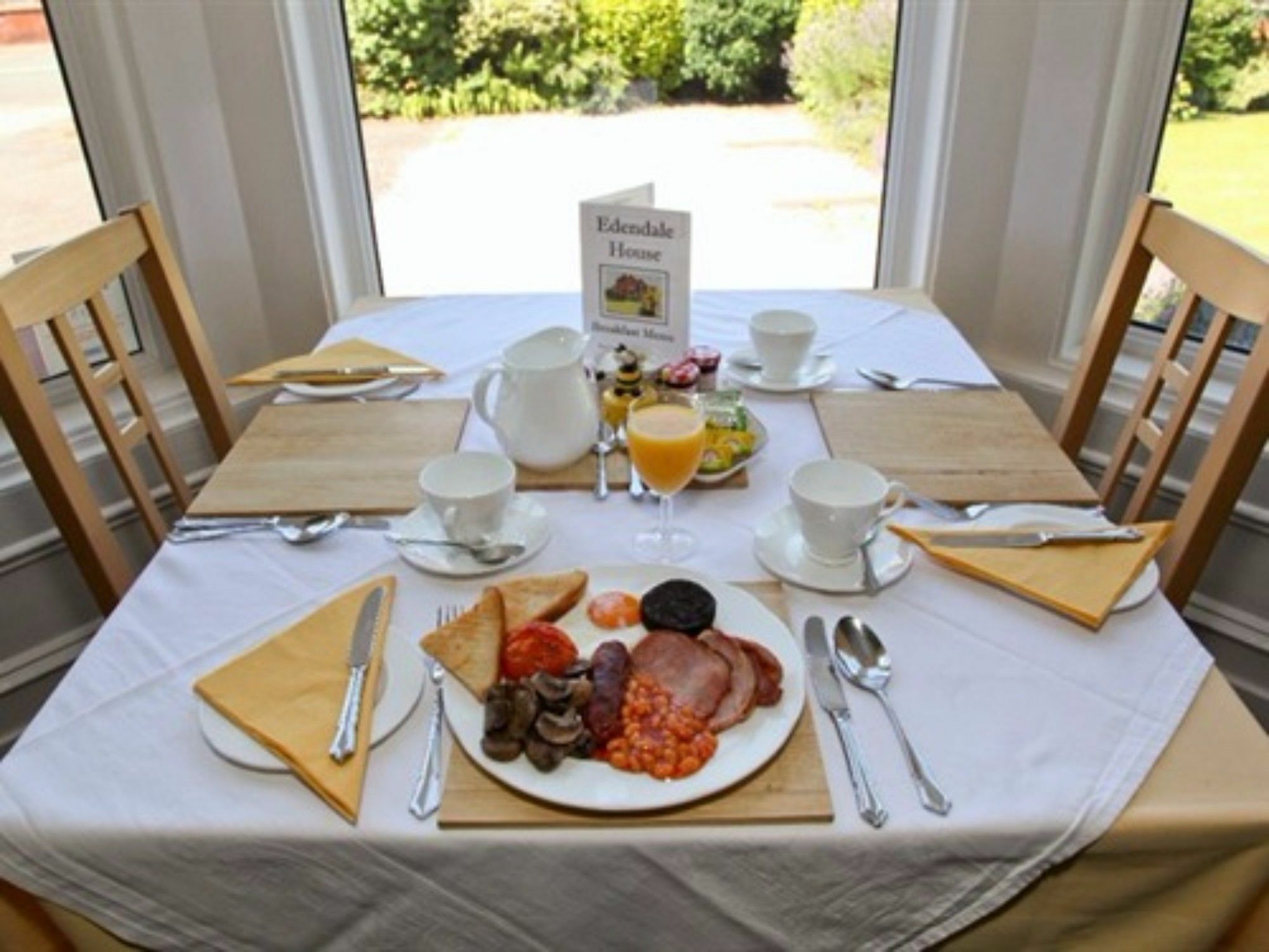 Edendale House Bed & Breakfast Саутпорт Екстериор снимка